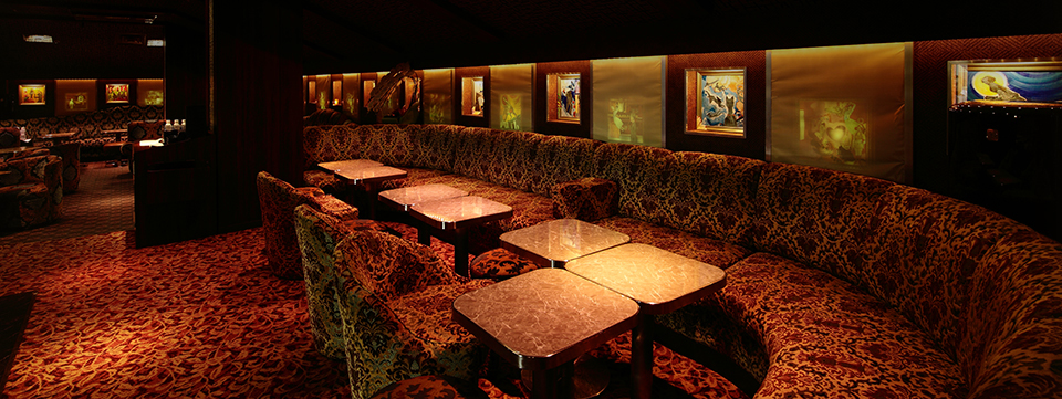 六本木クラブ セリーネLOUNGEの店内